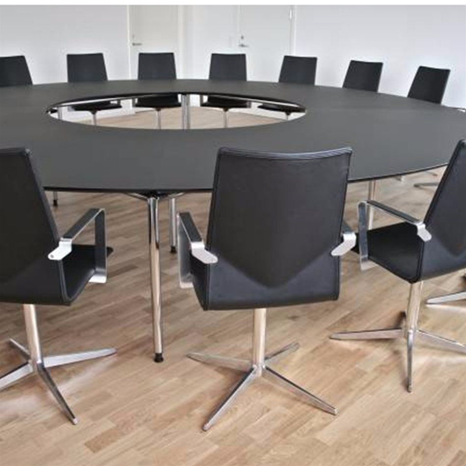 FourCast2 XL Plus & XL Boardroom Seating | Chair Compare