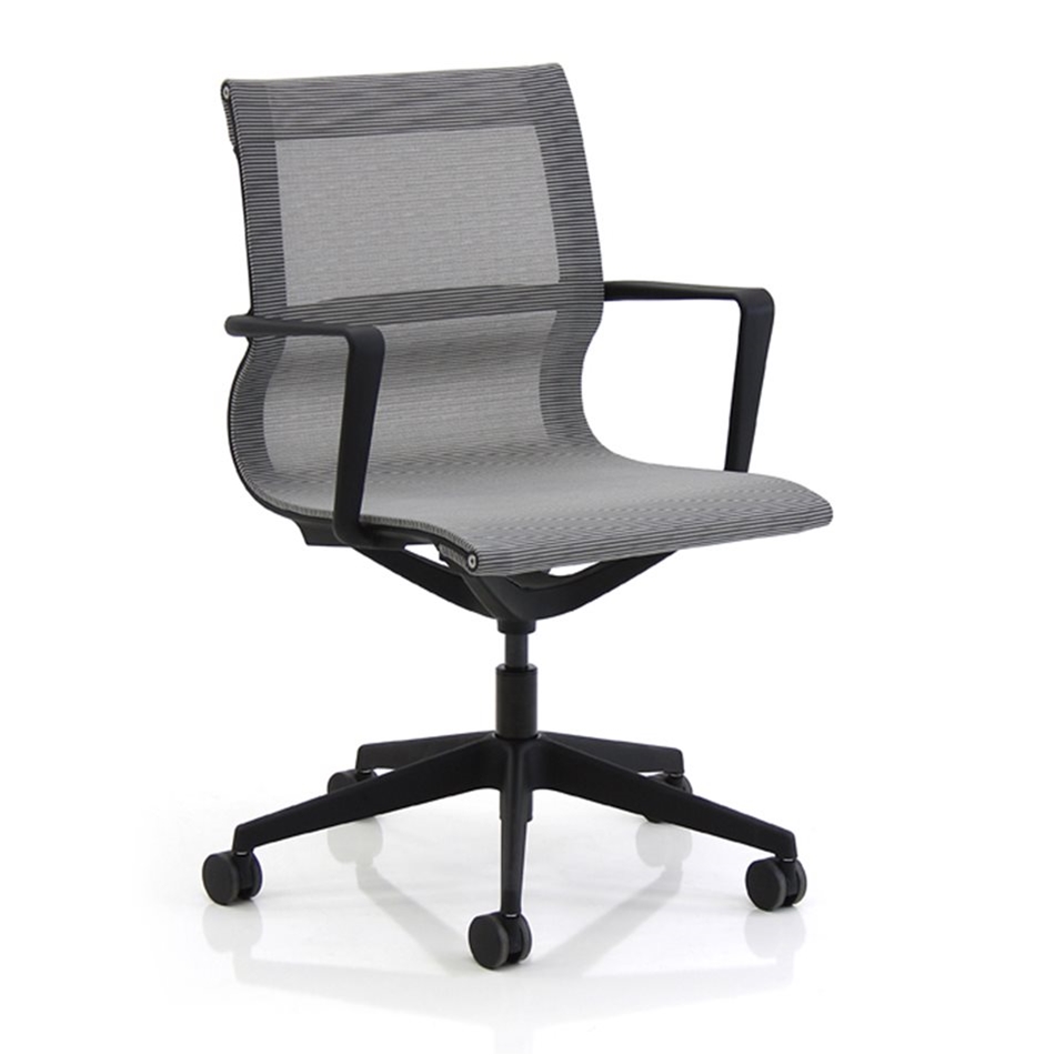Flux Mesh Boardroom Chair | Chair Compare