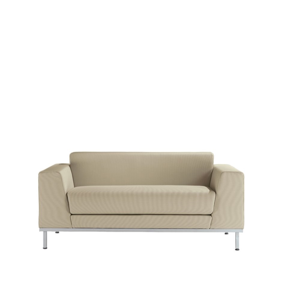 Komodo Sofa | Chair Compare