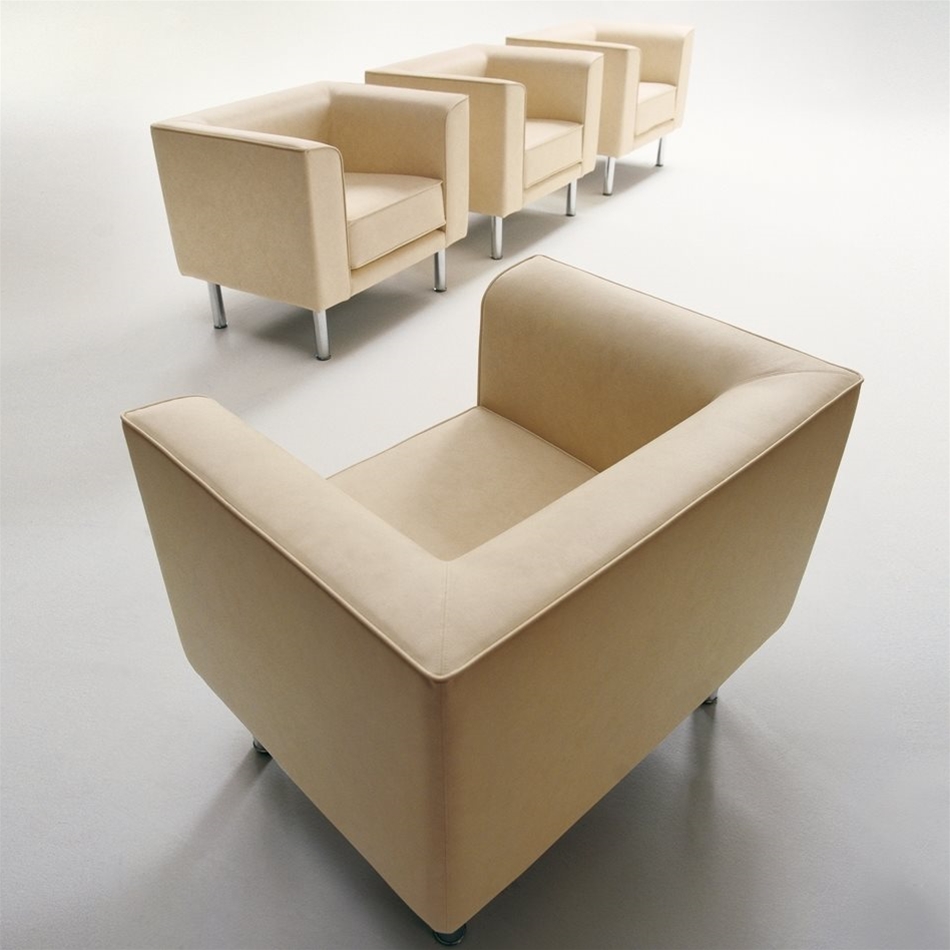 Korall Sofa | Chair Compare