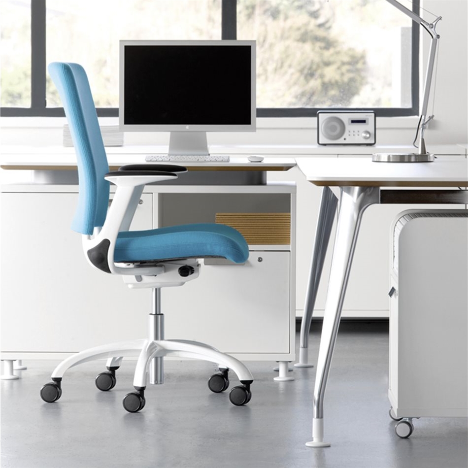 V Smart Task Chair | Chair Compare